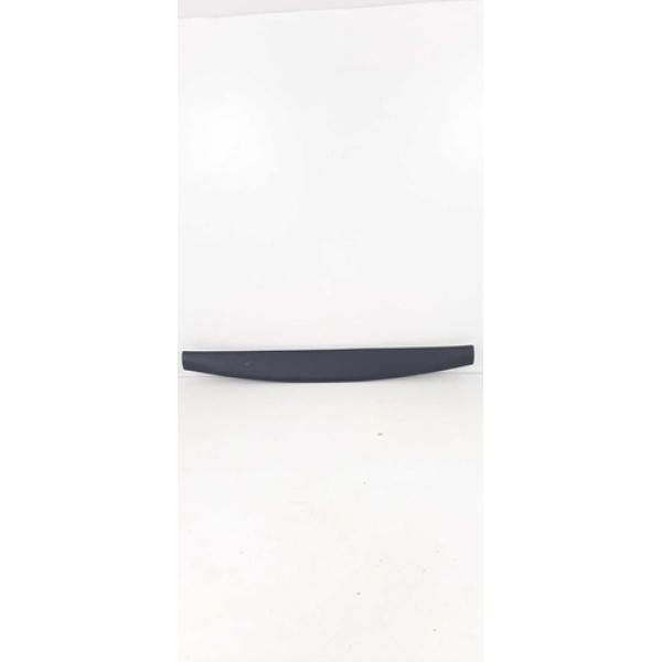 Acabamento Traseiro Porta-malas Ford Focus Sedan 2001-2008