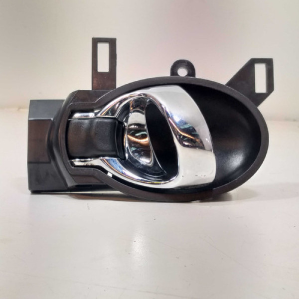 Maçaneta Interna Diant.dir. Nissan Versa 2019 Original Preto/cromado Dianteira