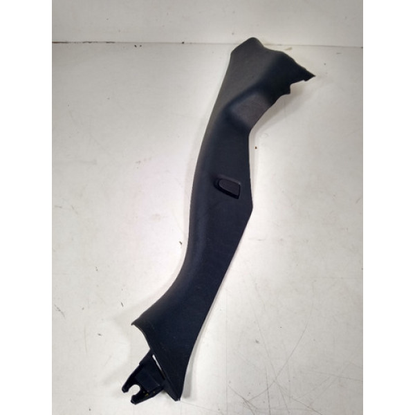 Acabamento Lateral Traseiro Esquerdo Vw Polo Sedan 2012