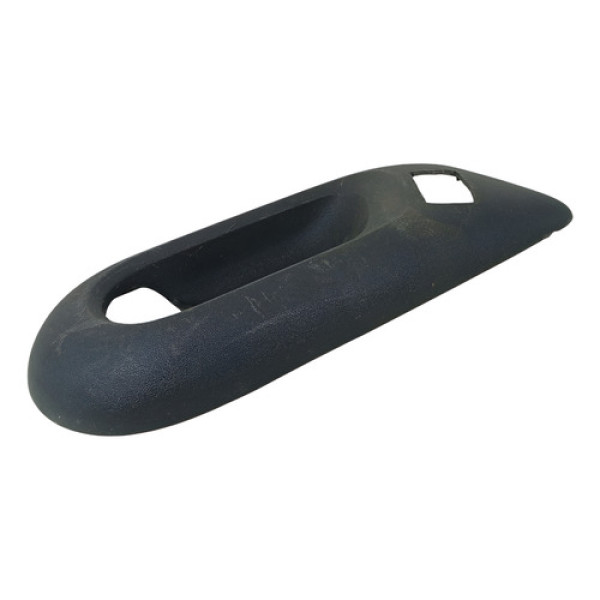 Moldura Inter Maçaneta Tras Le Chevrolet Corsa 02/12 Detalhe