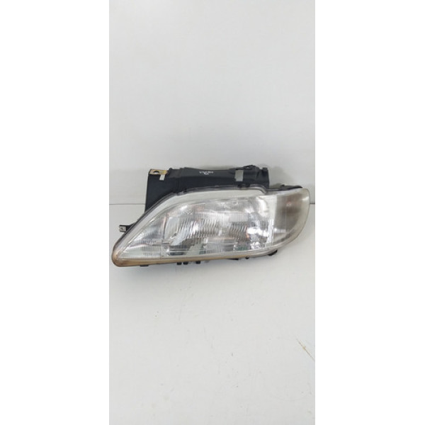 Farol Lado Esquerdo Citroen Xsara 1997 Até 2000 Detalhe 