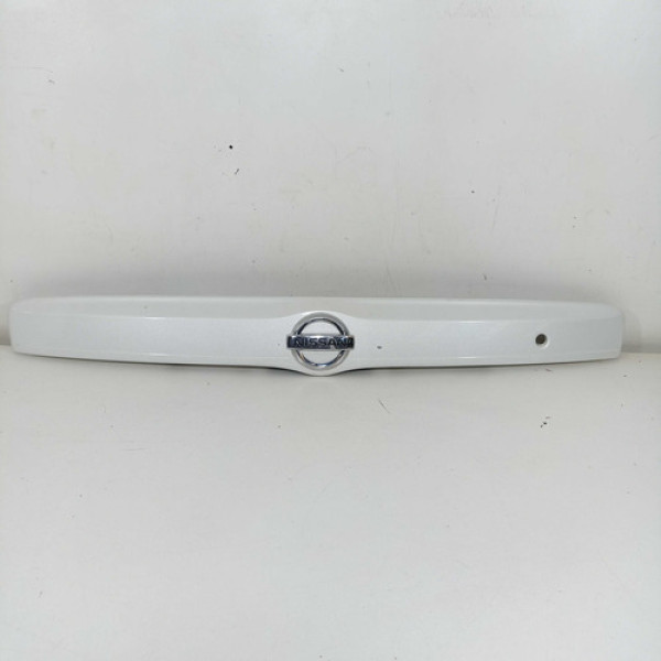 Moldura Friso Porta-malas Nissan Versa 2013/2020 Original Branco