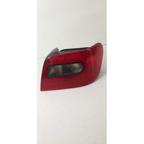 Lanterna Traseira Lado Direito Xsara 1997 Até 2000 Detalhe 