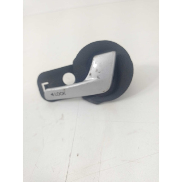 Macaneta Dianteira Direita 