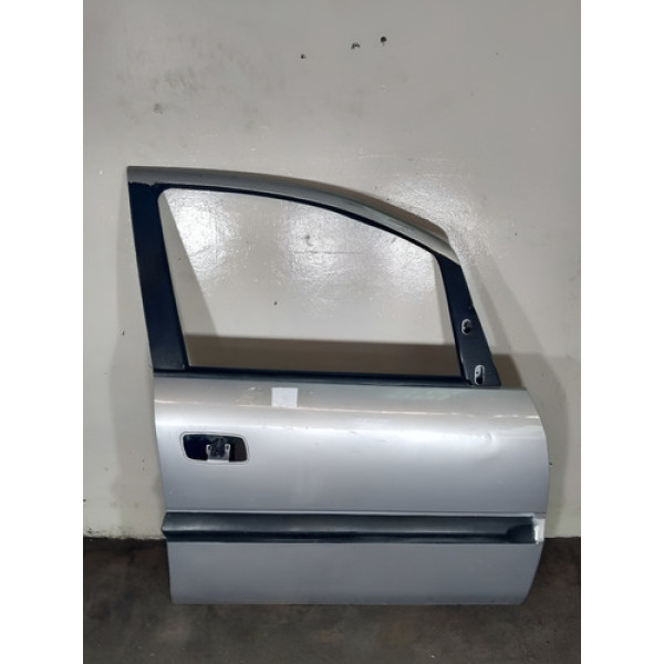 Porta Dianteira Direita Chevrolet Zafira 2005 Direito Prateado