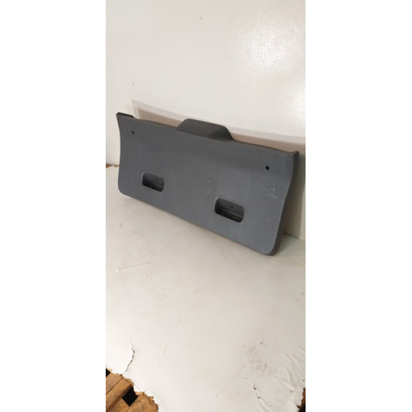 Acabamento Tampa Traseira Meriva 2002 Até 2012 Detalhe