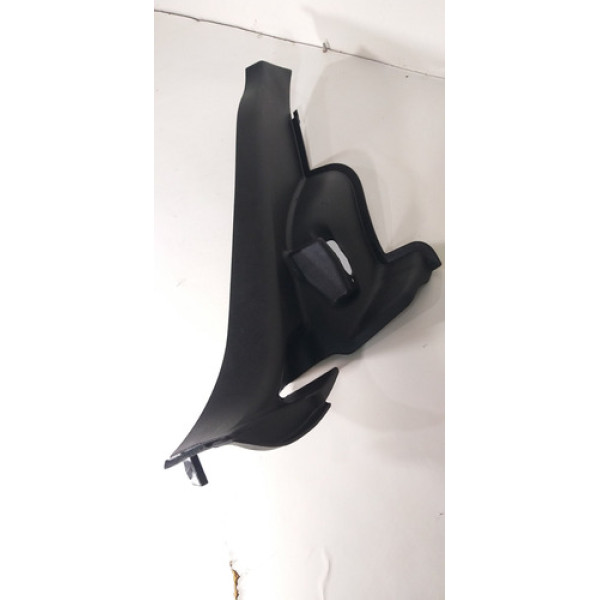 Coluna Porta Malas Astra Sedan 2003 Lado Direito Detalhe 