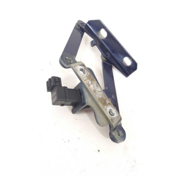 Dobradiça Do Capô Dianteiro Direito  Santana Quantum 1992