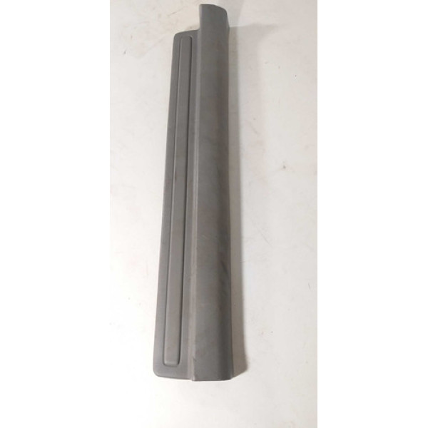 Moudura Soleira Dianteirodireito   Toyota Corolla 2003/2007