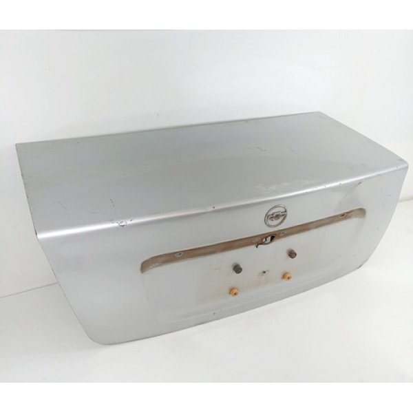 Tampa Traseira Porta-malas Gm Vectra 1997/1999 C/detalhe Prata
