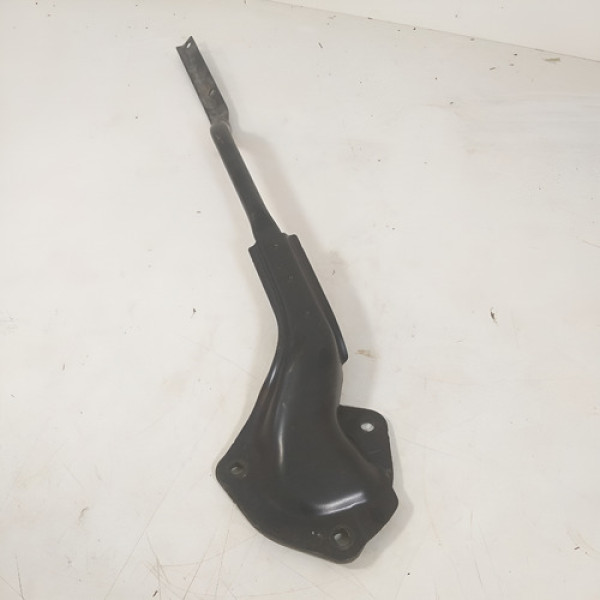 Suporte Do Para-lama Esquerdo Ford Focus 2013 3m5111009ae Preto