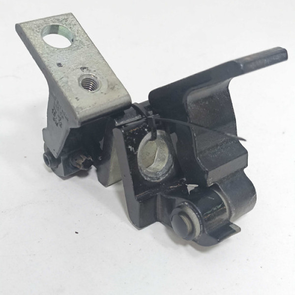 Dobradiça Da Porta Dianteira Direita Vw Jetta 2011/2018