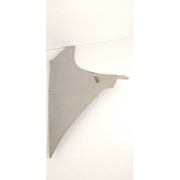 Acabamento Coluna Traseira Astra Sedan Lado Esquerdo Detalhe